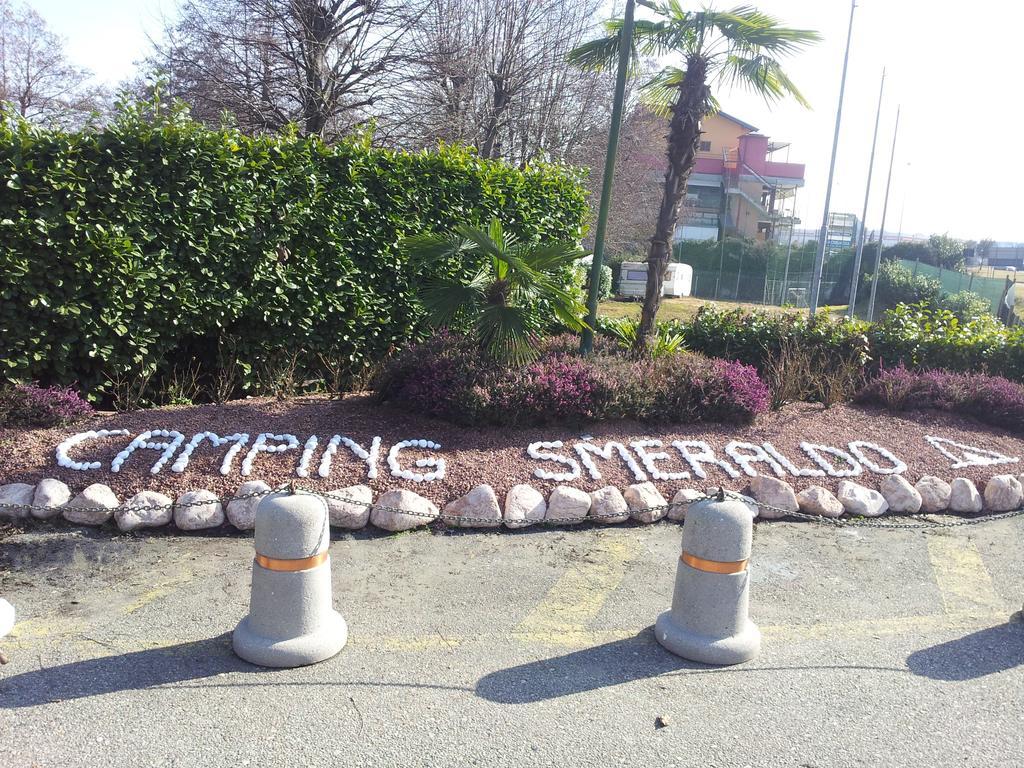 Campeggio Smeraldo ดอร์เมลเล็ตโต ภายนอก รูปภาพ